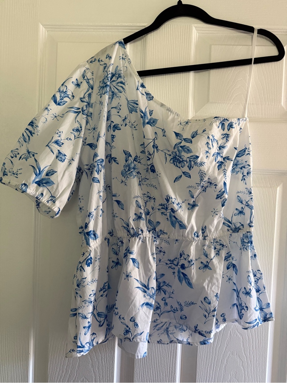 Cato White and Blue Floral One-Shoulder Peplum Tunic
